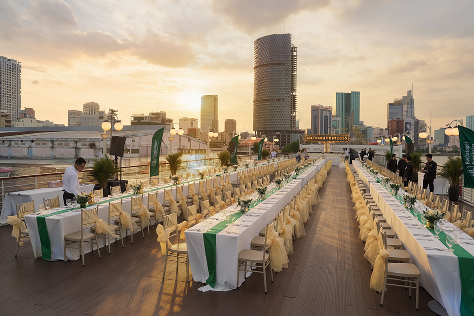 Sundeck 360